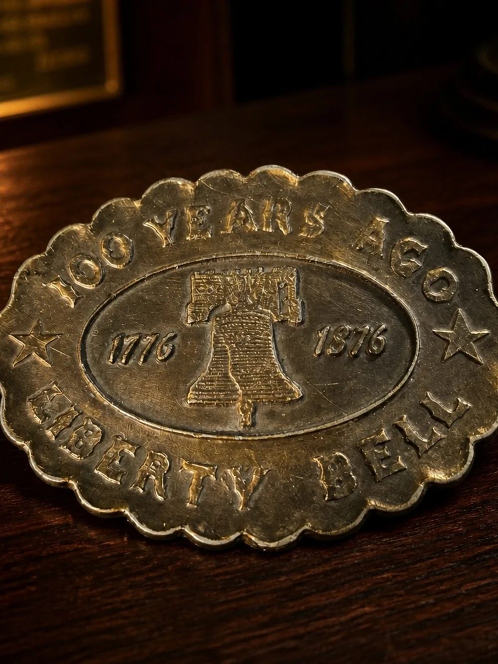 Vintage 100 Years Ago Liberty Bell 1776-1876 Centennial Brass Belt Buckle 1092